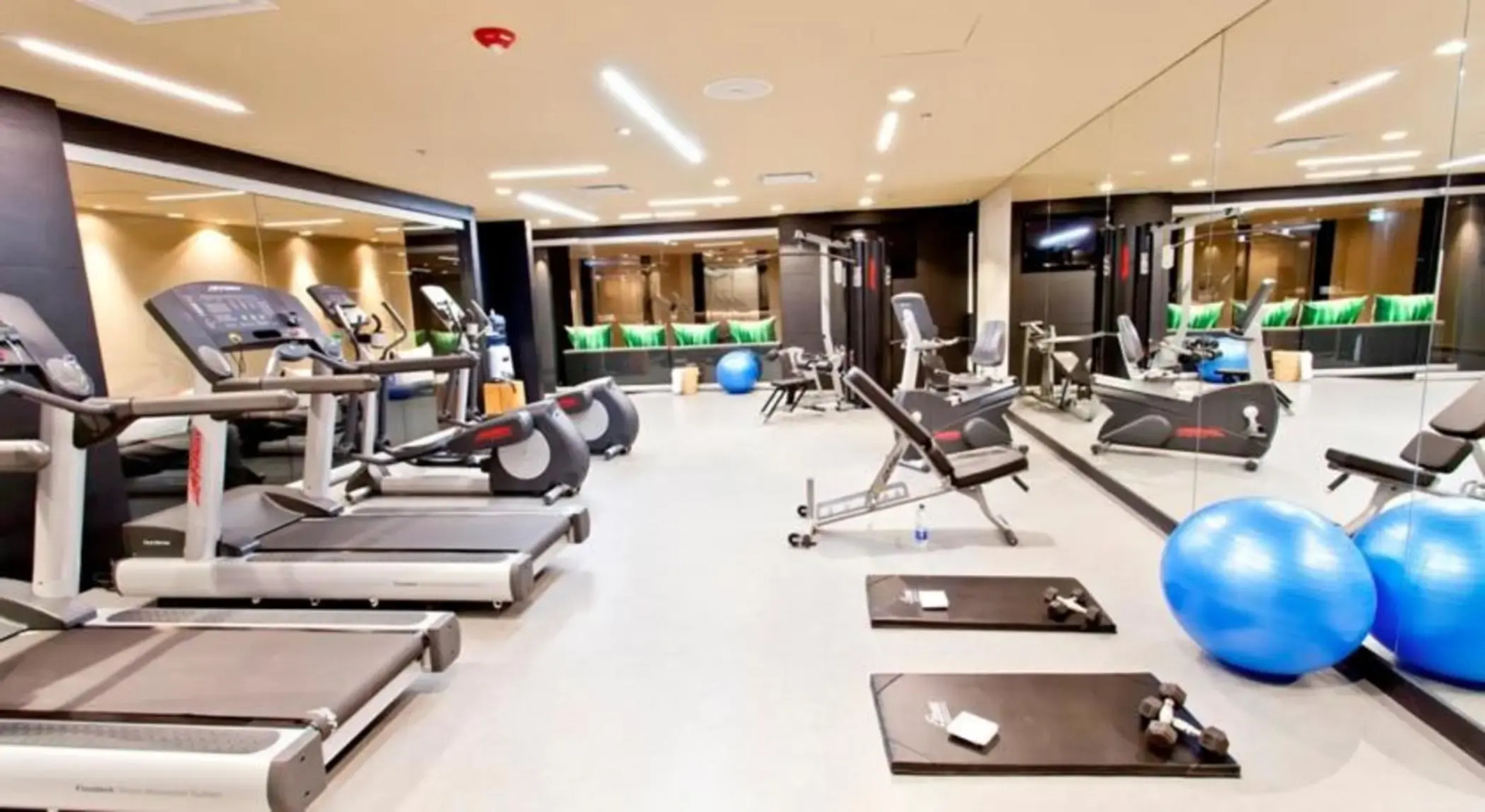 Foto - Movich Buró 26