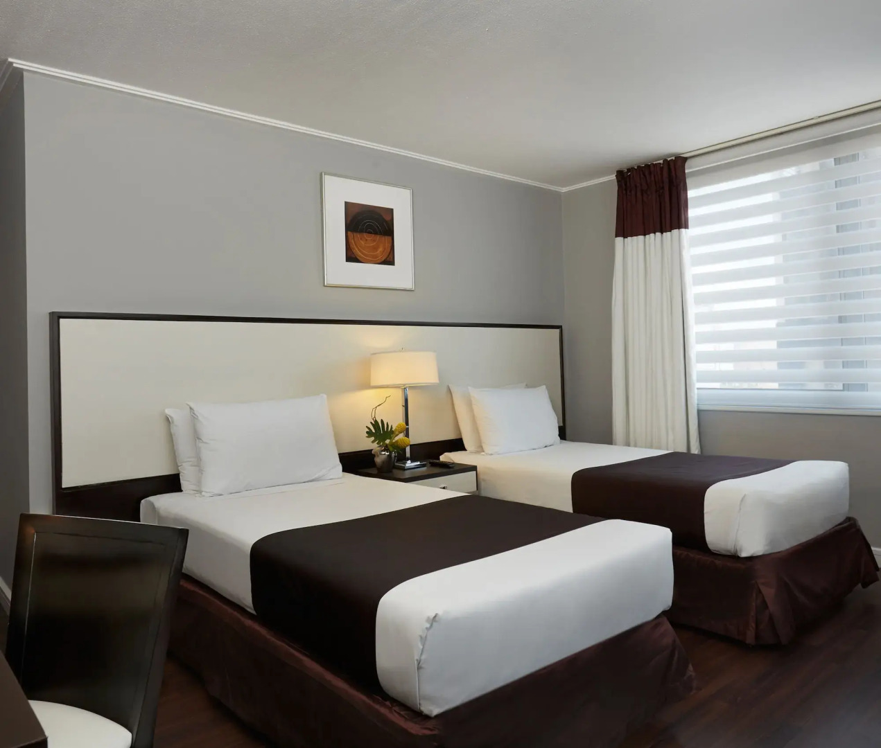 Photo - Astoria Plaza