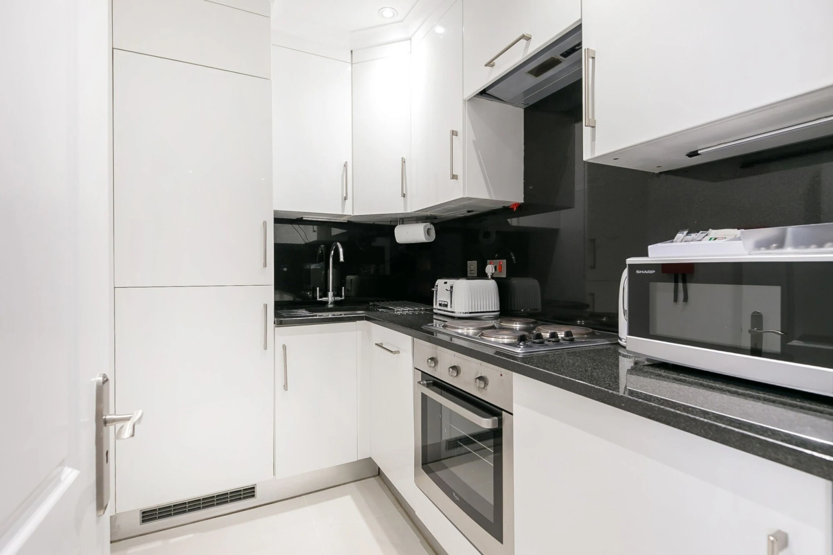 Photo - Chilworth Court