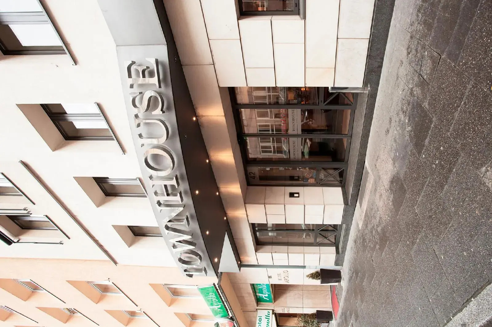 Photo - TOWNHOUSE Hotel