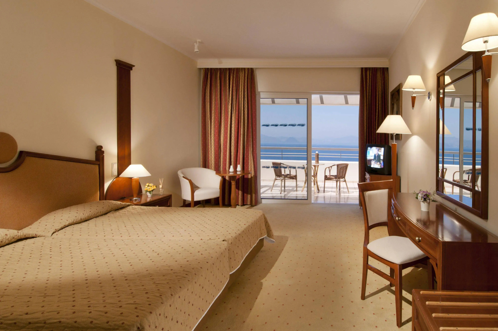 Photo - Kipriotis Panorama Hotel & Suites by Anayia All Inclusive Resorts