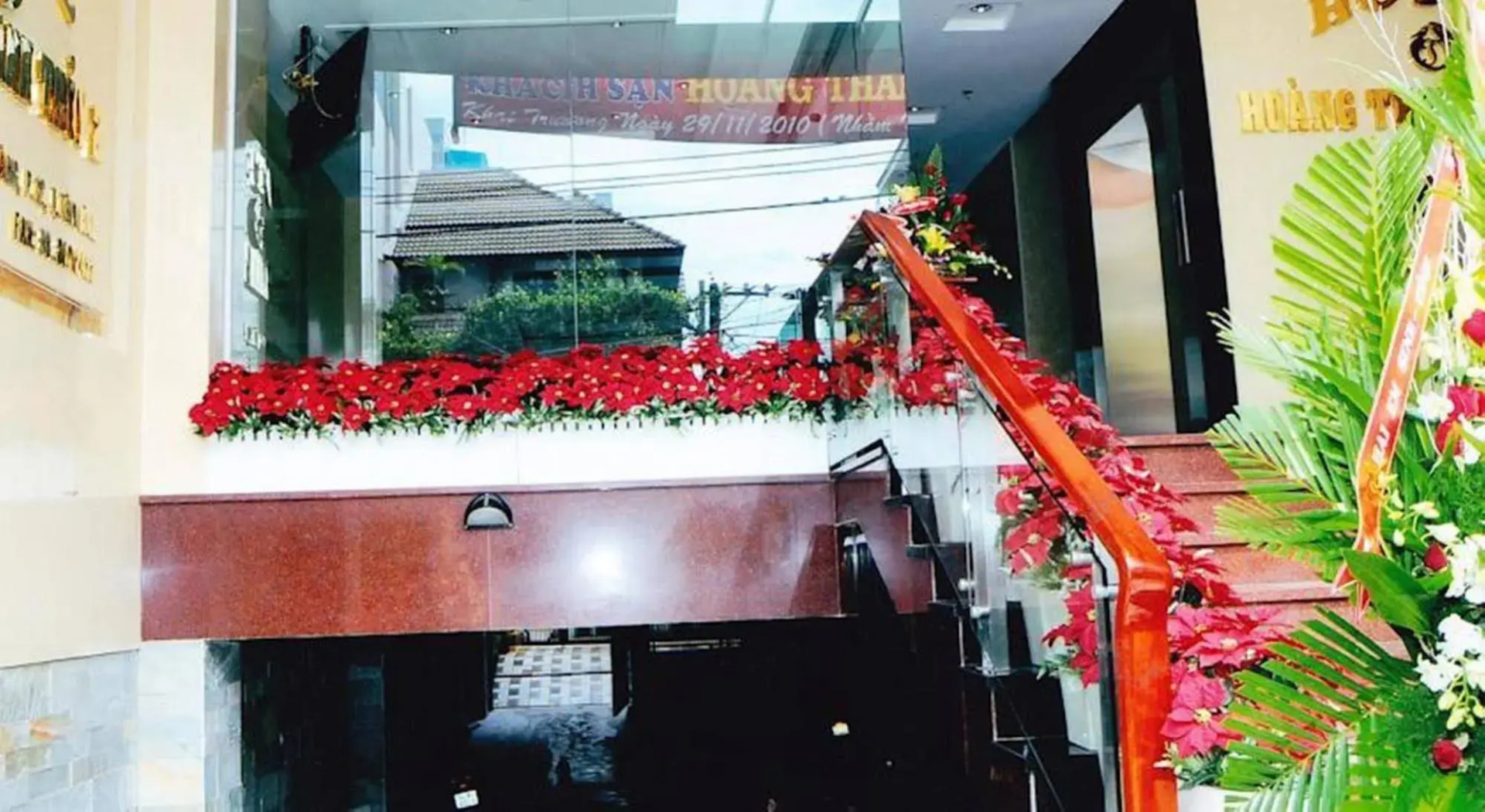 Photo - HOANG THANH THUY AIRPORT HOTEL 2 - Gần Ẩm Thực Đêm Chợ Hoàng Hoa Thám