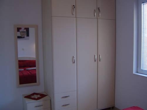 Kire Apartments