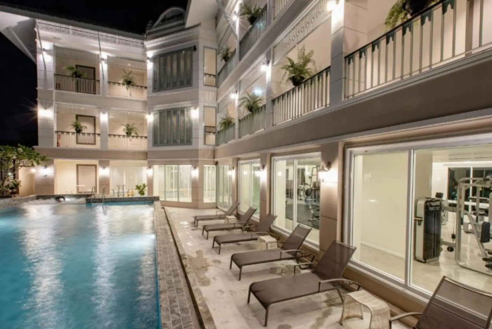 Foto - Siam Tharadol