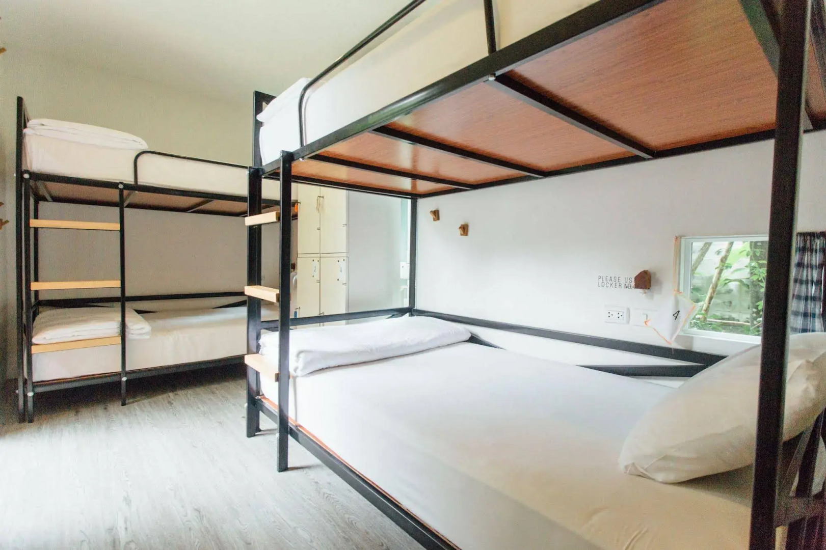 Foto - The Yard Bangkok Hostel