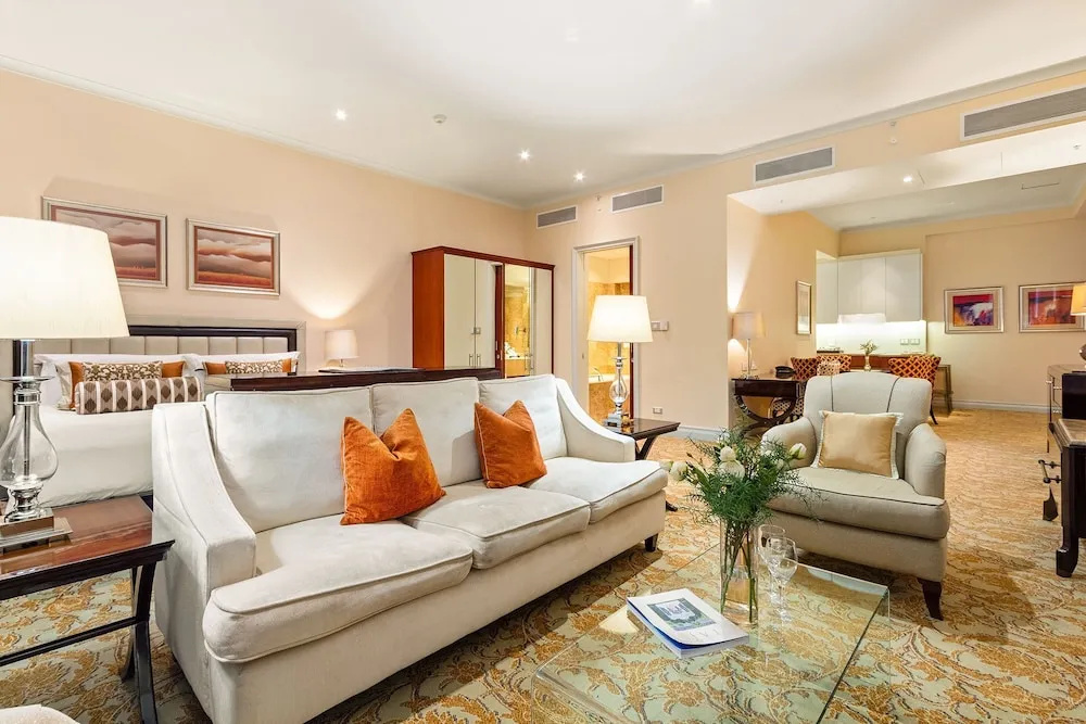 Photo - Taj Hotel 305