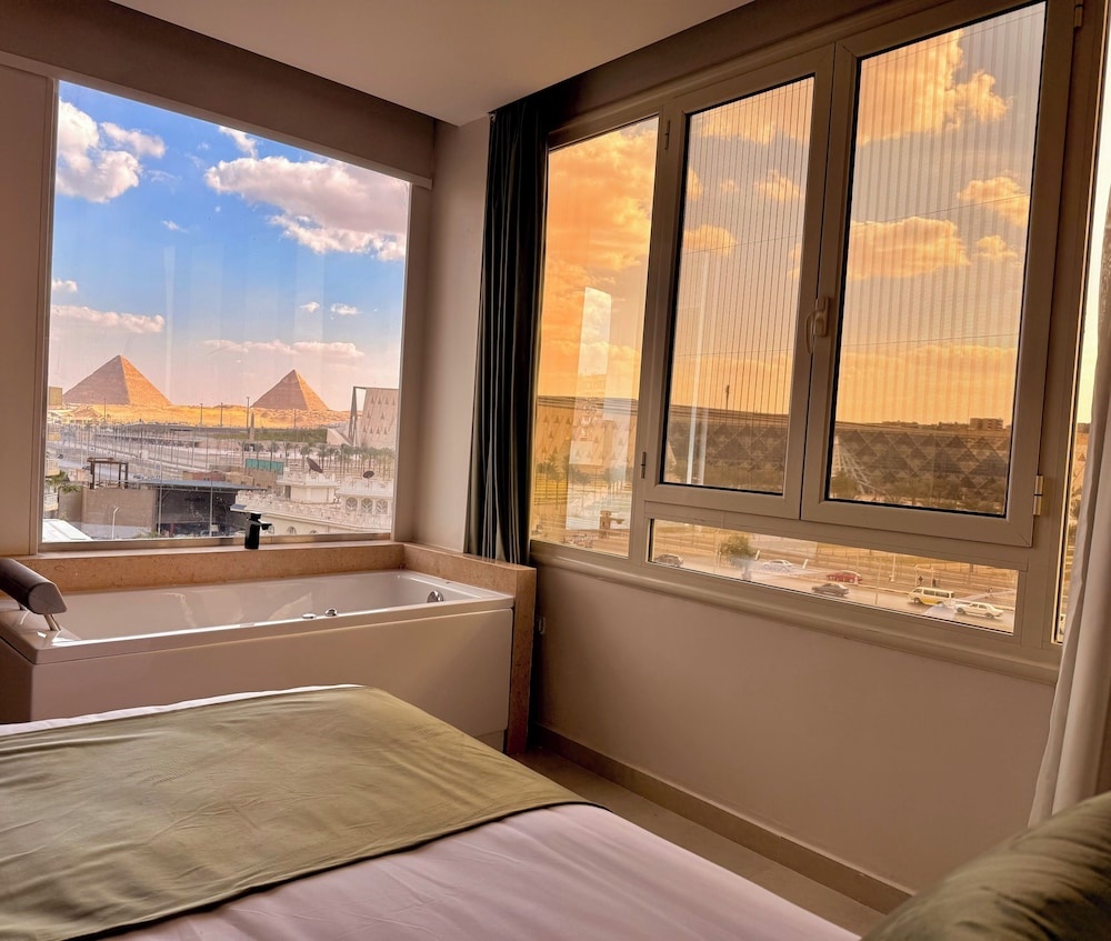 Photo - New Museum Guest House Pyramids View