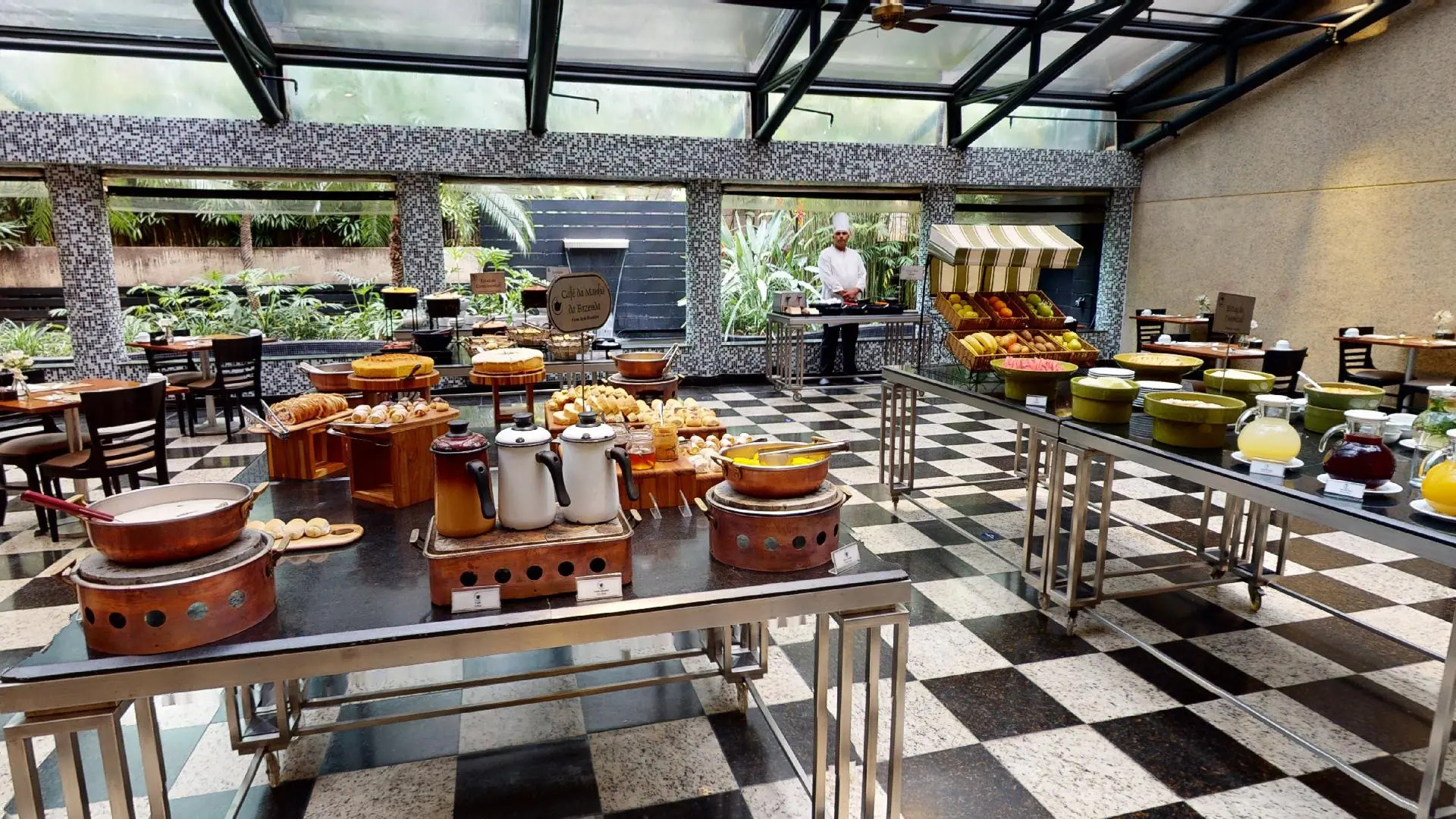 Foto - Estanplaza Funchal Faria Lima