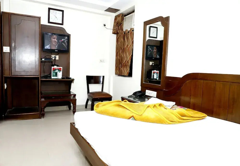 Photo - Hotel Maharani -New Delhi Railway Station - Paharganj