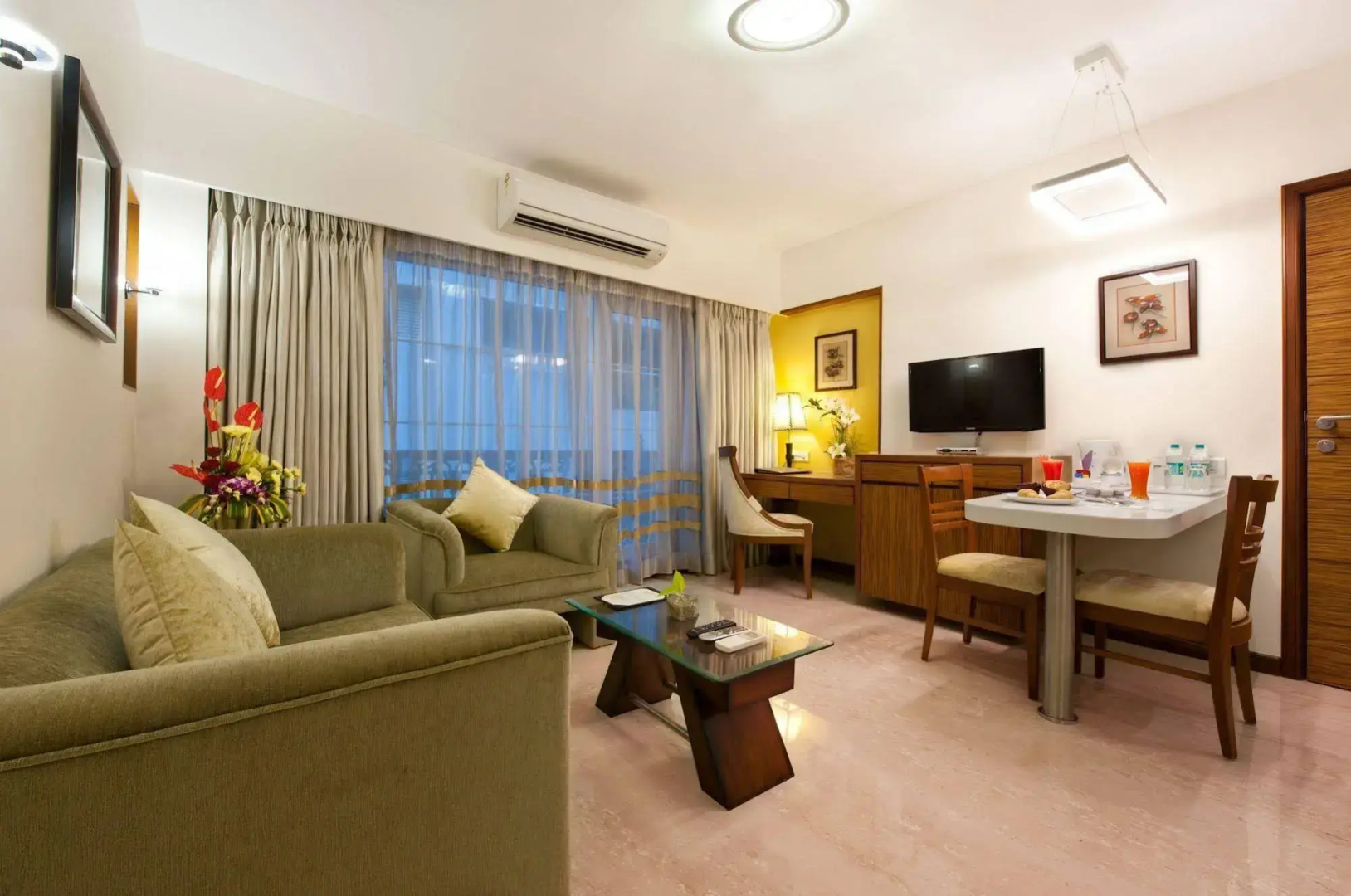 Photo - Grand Residency Hotel & Serviced Apartments