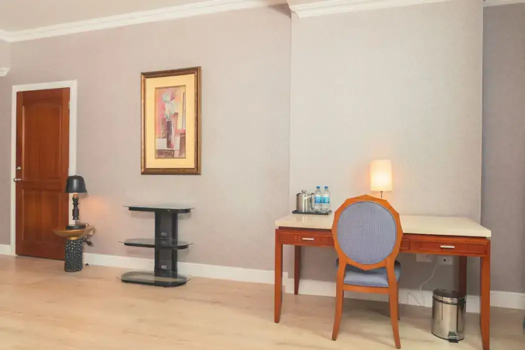 Photo - Waymore Hotel Spa & Casino