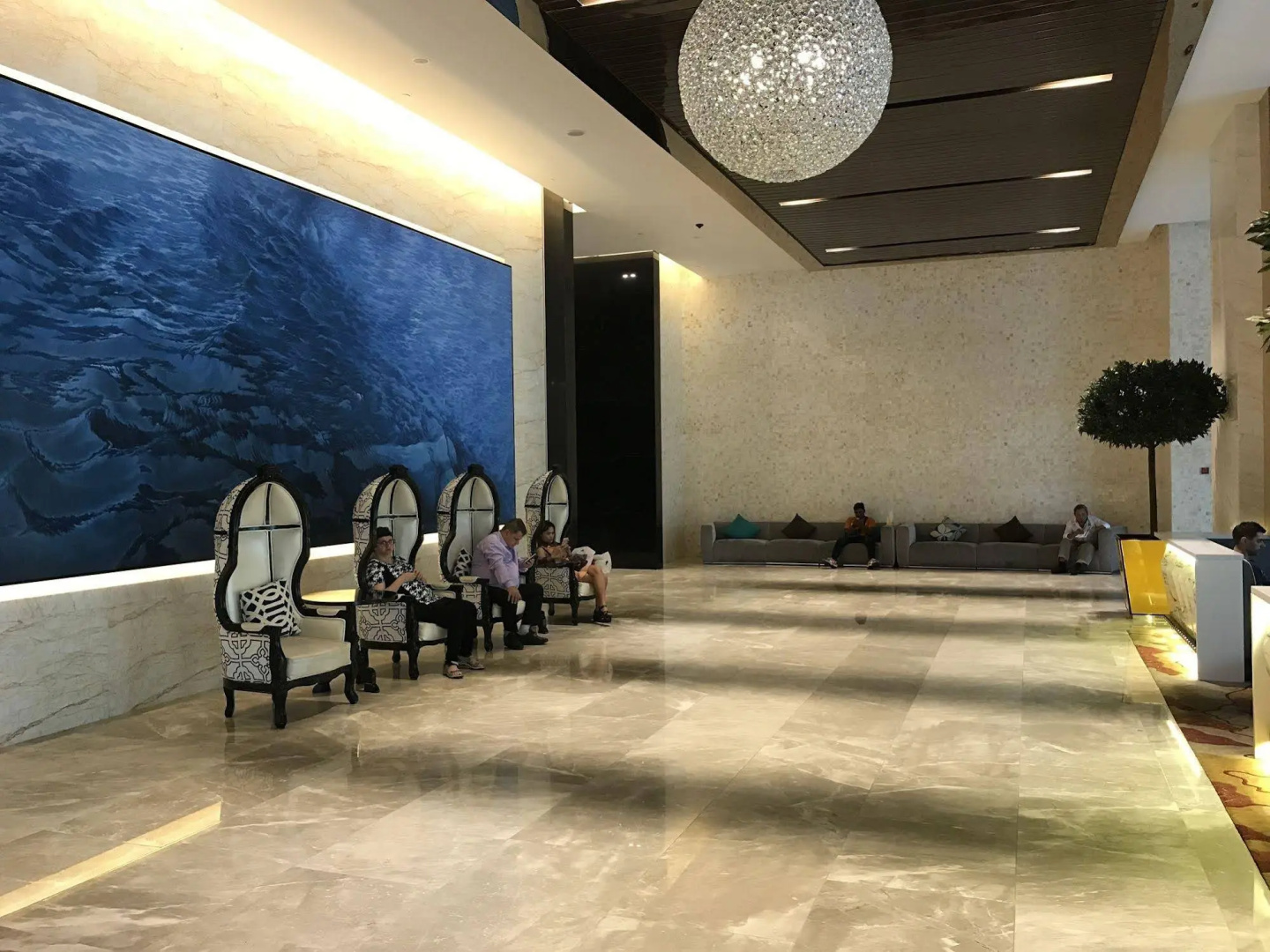 The Platinum Suites KLCC by Veedu Hauz