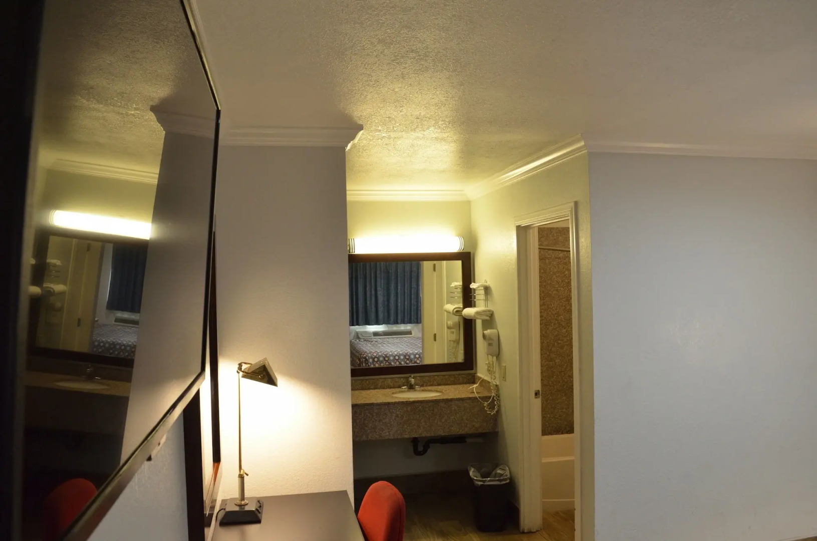 Foto - Welcome Inn Corona