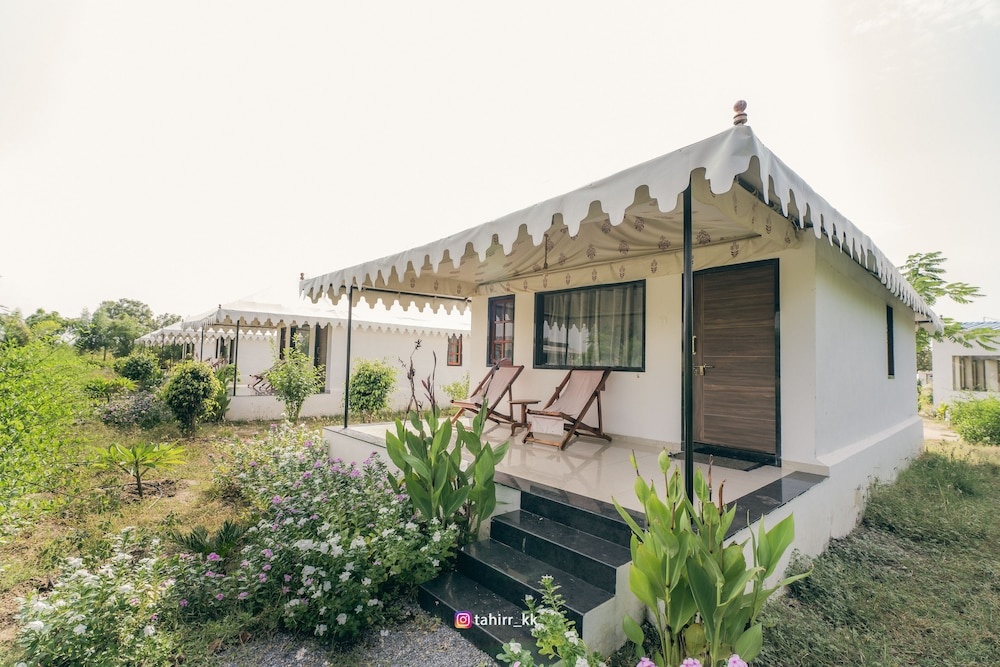 Jawai Empire Resort