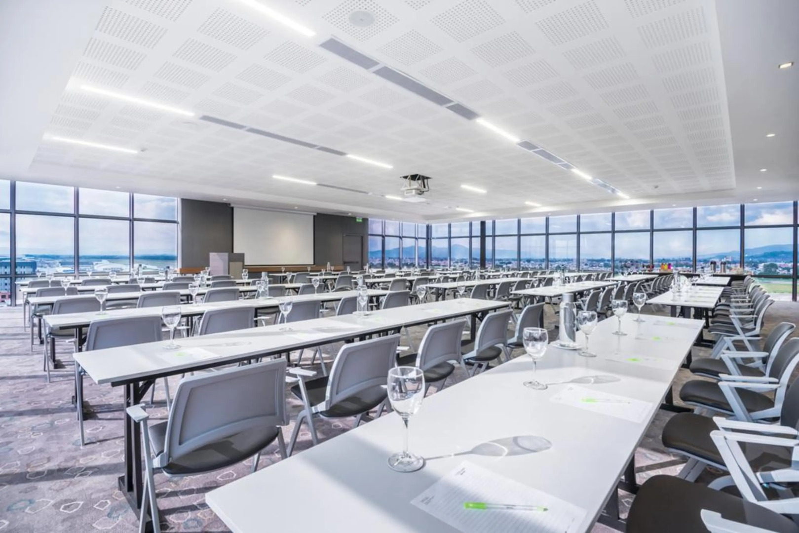 Photo - Courtyard by Marriott Bogota Airport