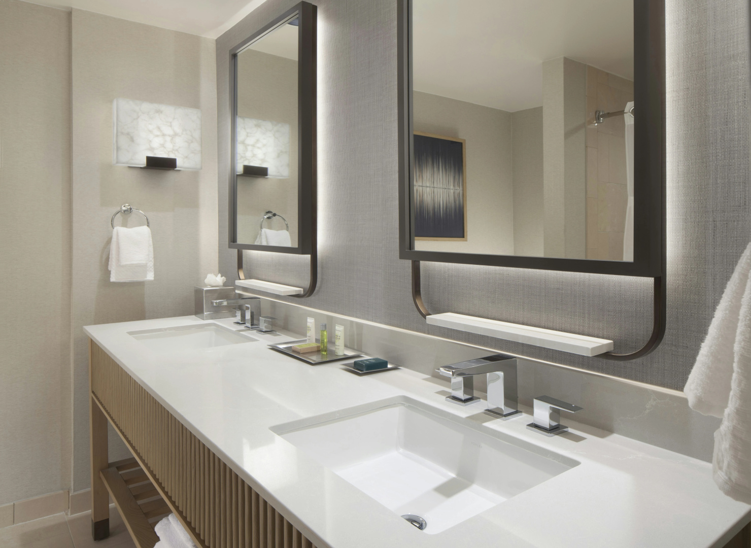 Photo - Hilton Anatole