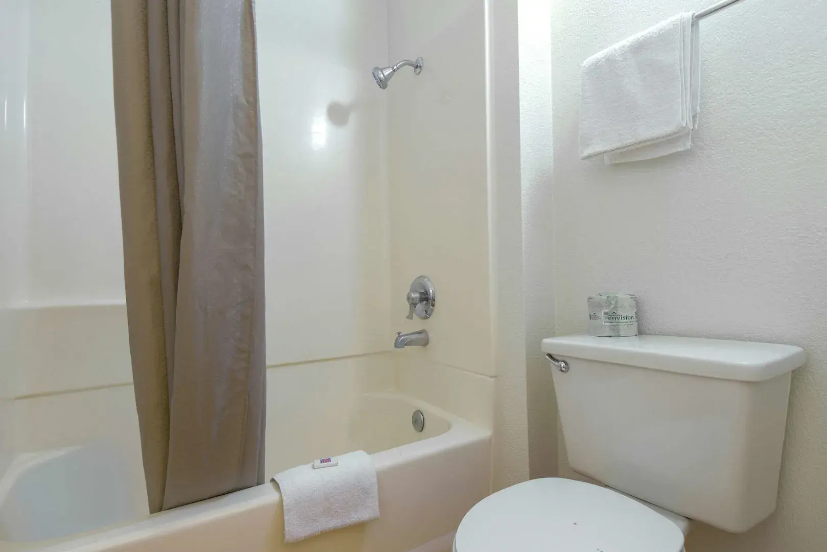 Photo - Motel 6 Santa Ana, CA