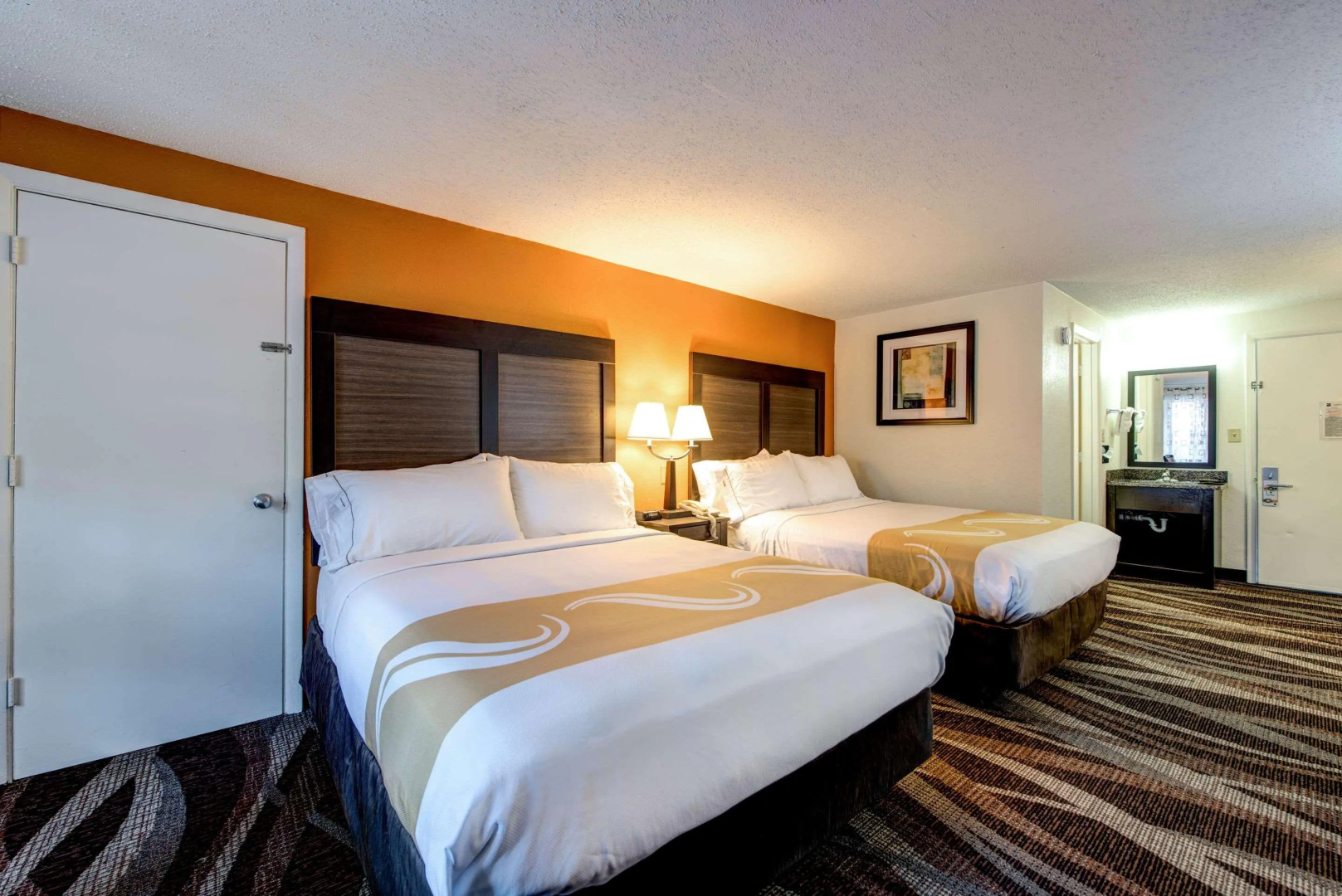 Photo - Quality Inn Creekside - Downtown Gatlinburg