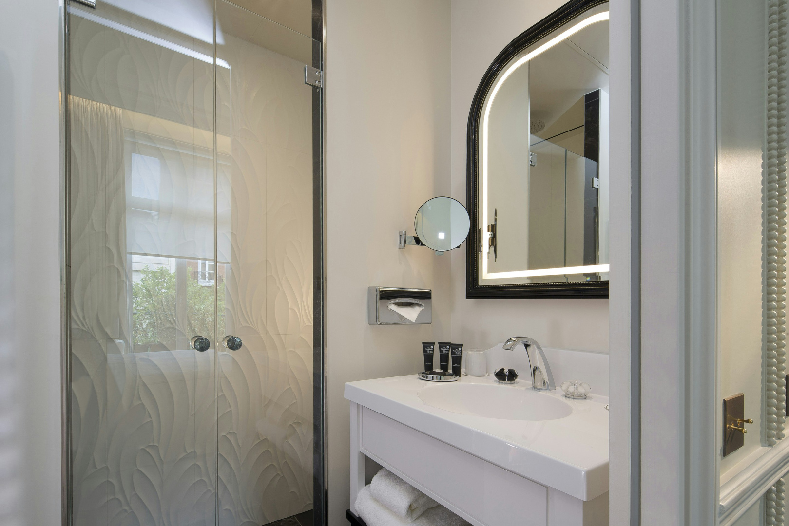 Photo - Hotel Le Narcisse Blanc & Spa