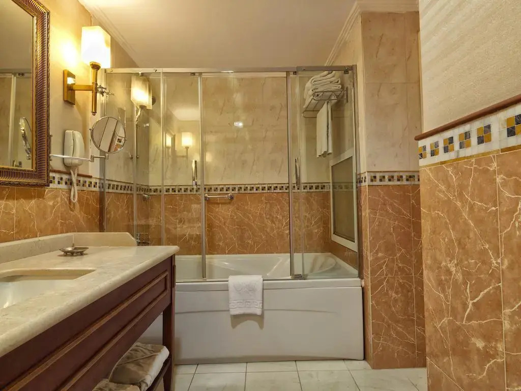 Photo - Taksim Metropark Hotel