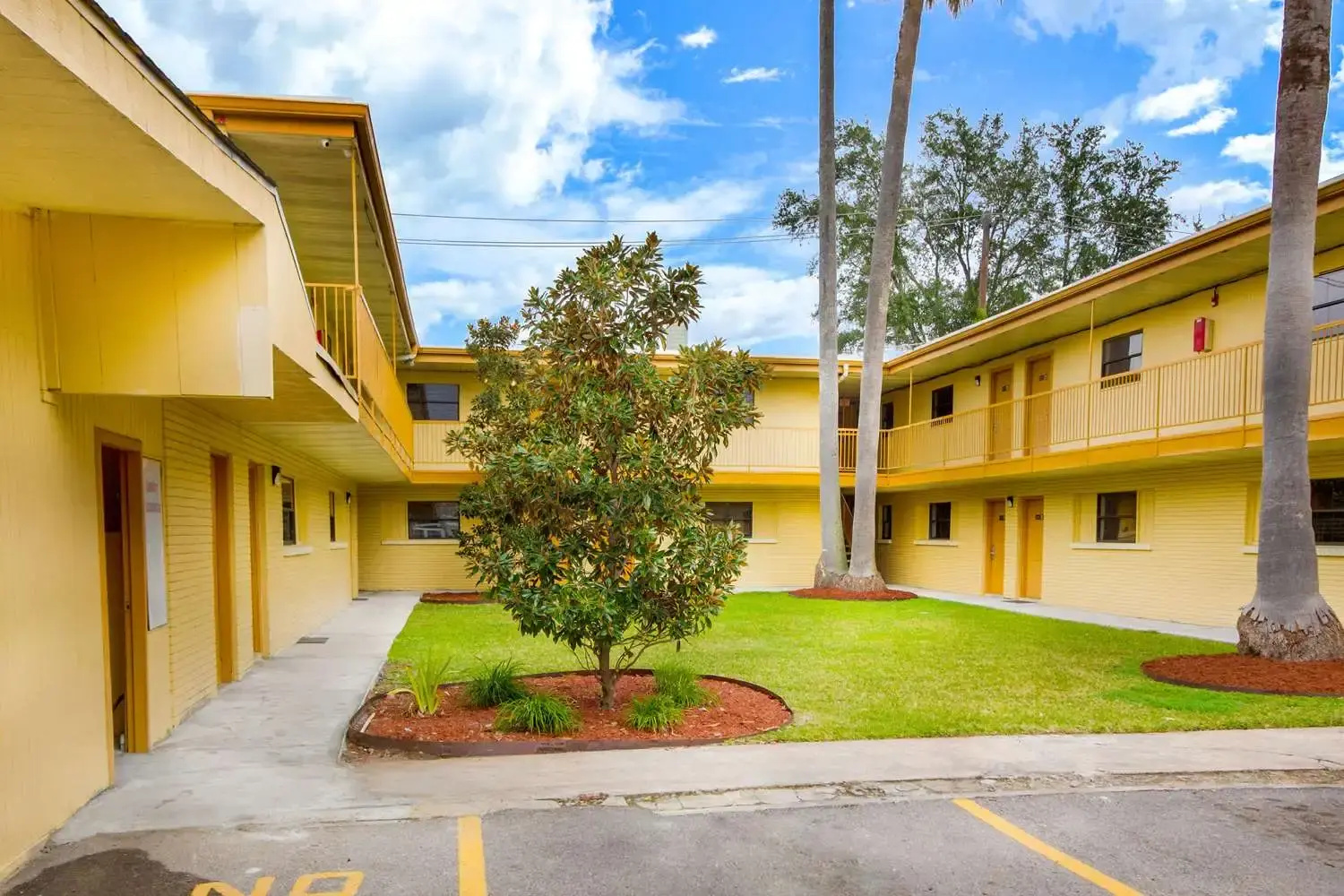 Photo - Rodeway Inn & Suites