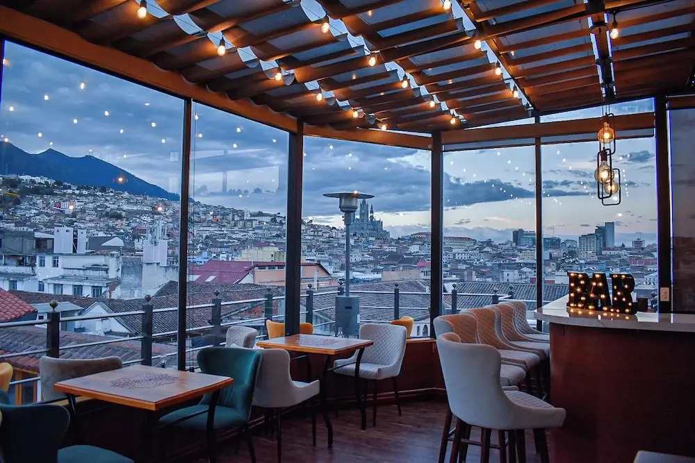 Foto - Hotel & Rooftop King Experience by David