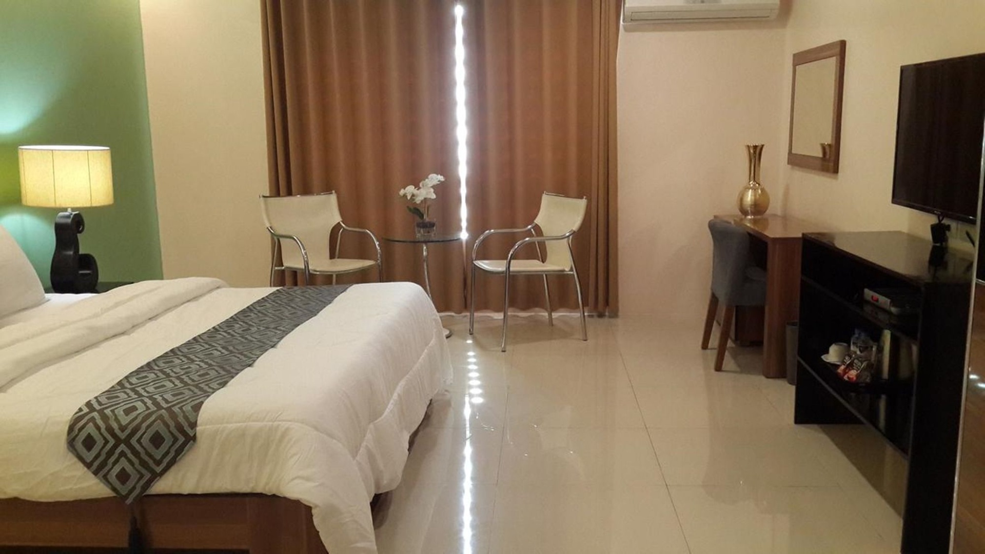 Ybc Grand Hotel