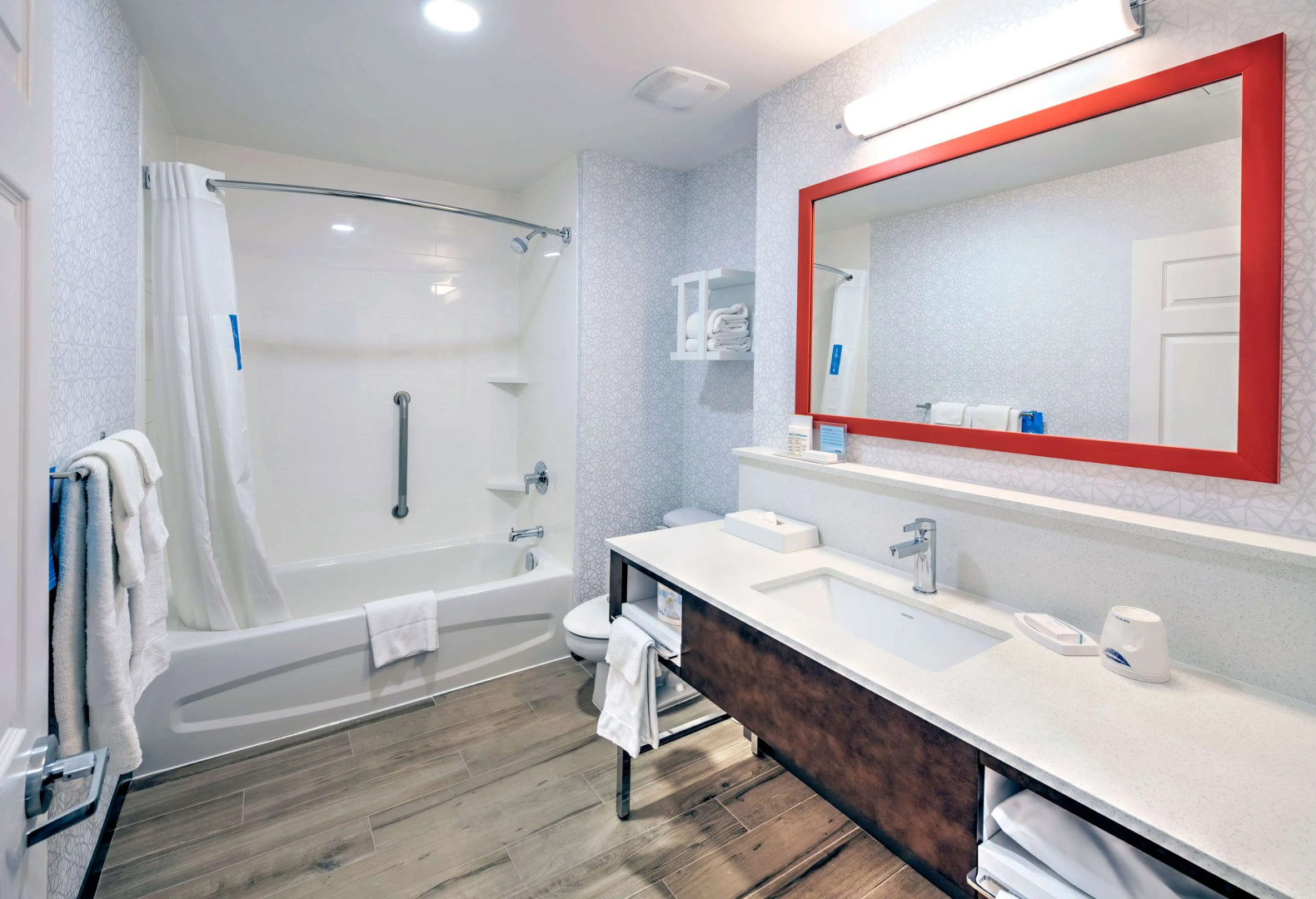 Photo - Hampton by Hilton Ottawa
