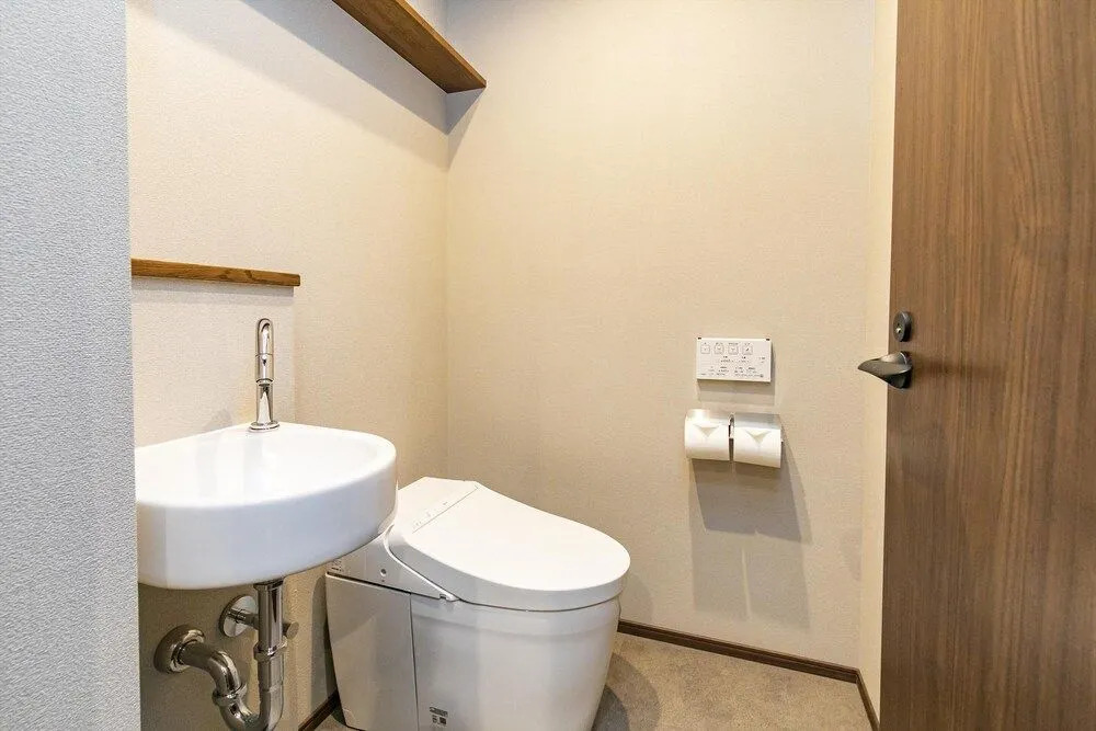 Photo - Minn Asakusa