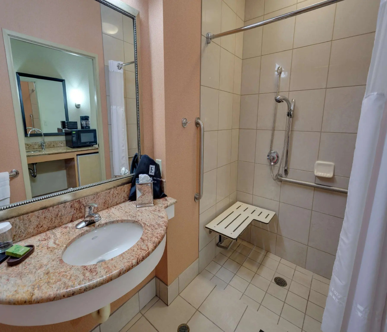 Foto - Embassy Suites by Hilton San Rafael at Marin Center