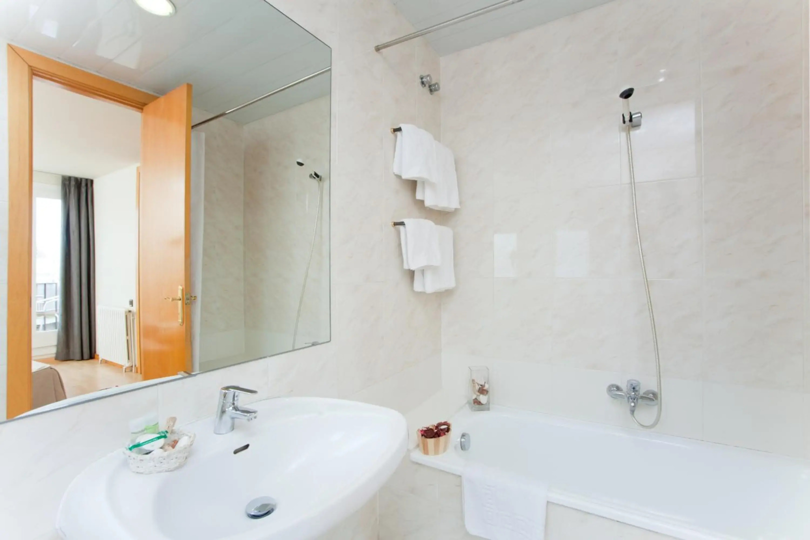 Photo - Hotel Everest