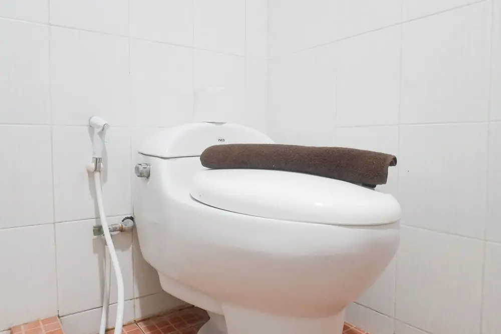 Best Price Studio Near Petra University At High Point Serviced Apartment