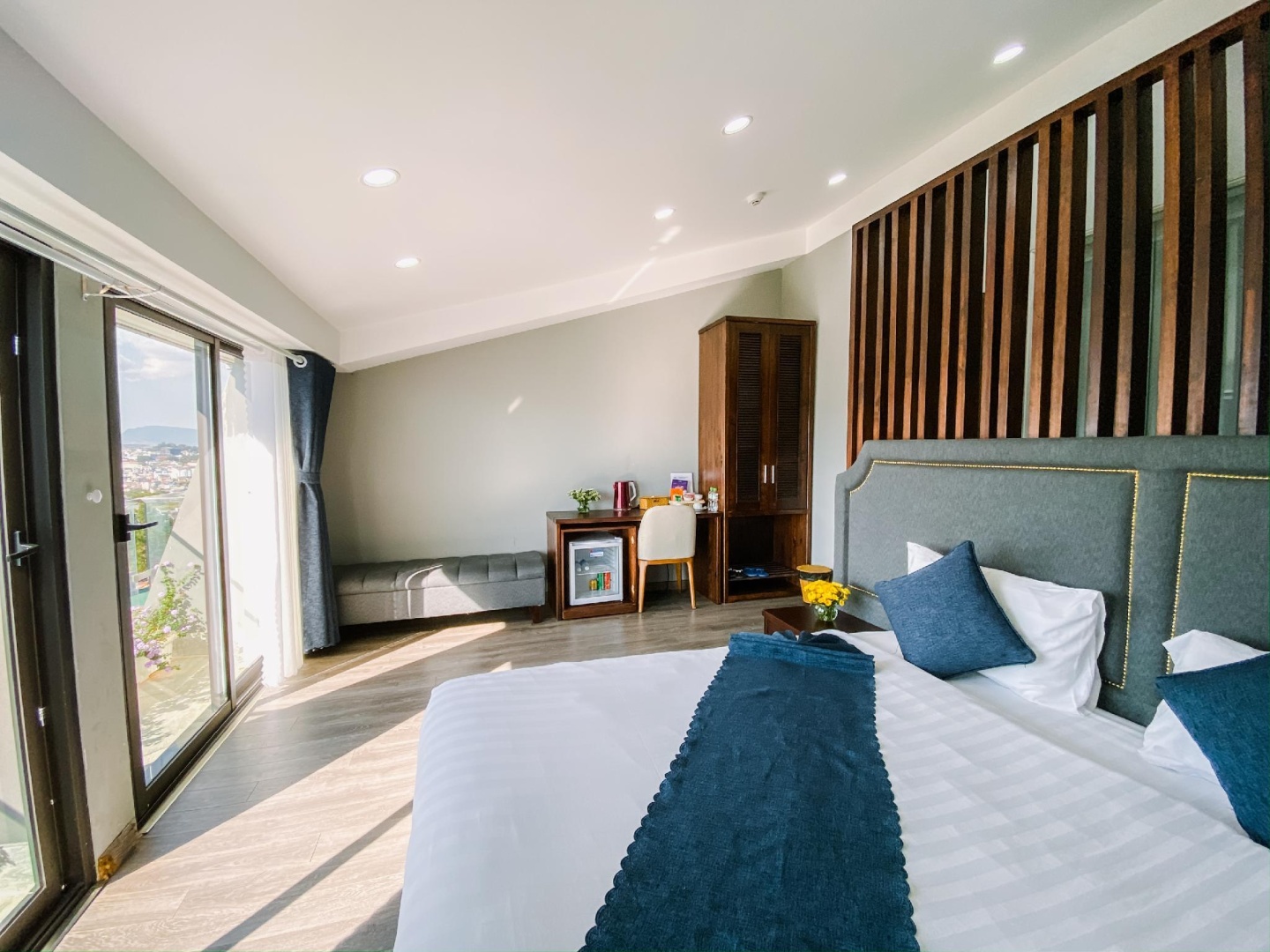 NEW CENTURY DALAT