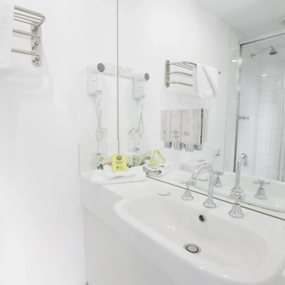 Photo - Miami Hotel Melbourne