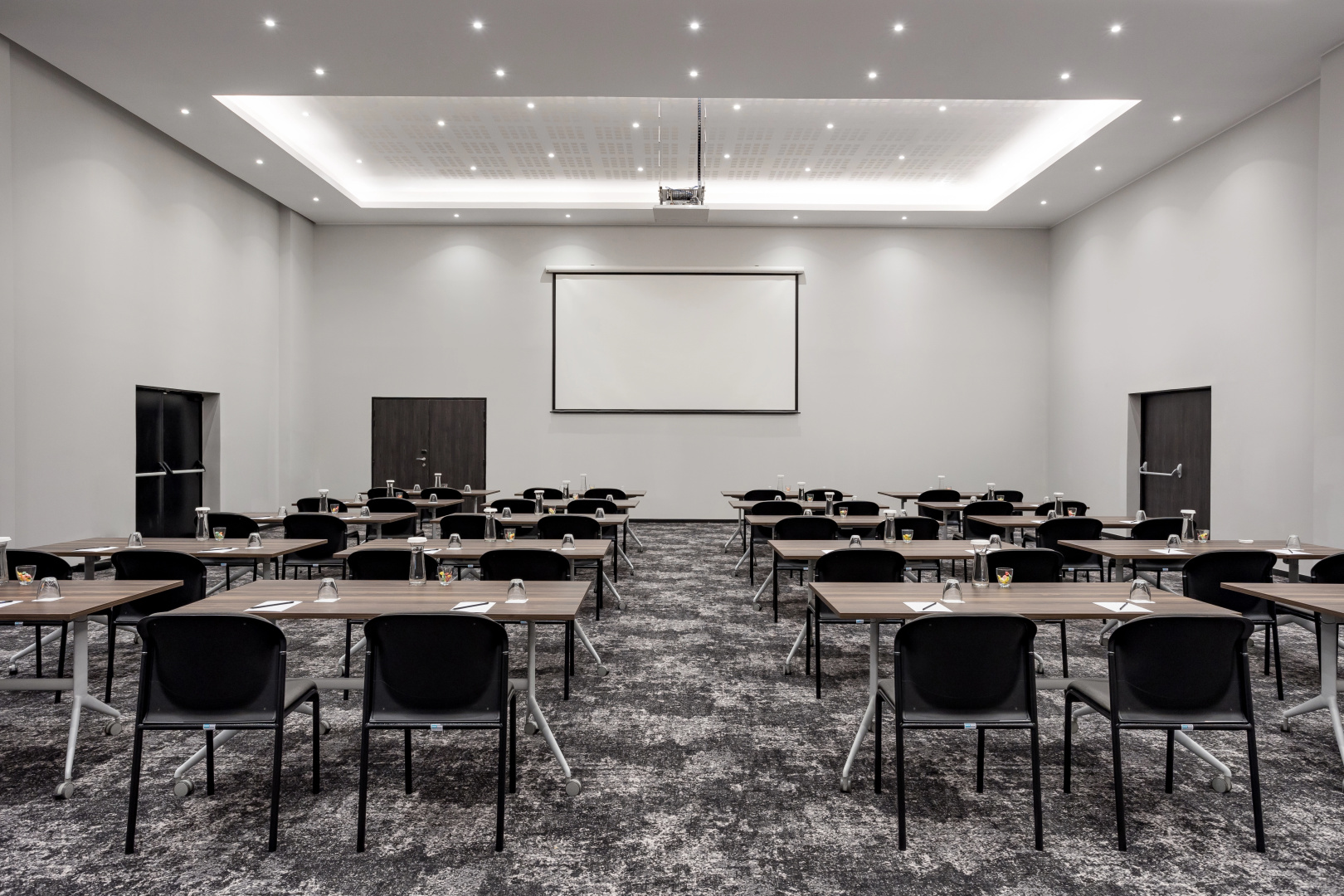Photo - Radisson Hotel Tamboho Waterfront Antananarivo