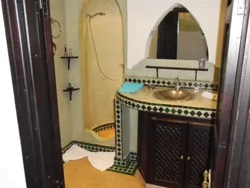 Photo - Riad Bjoujna
