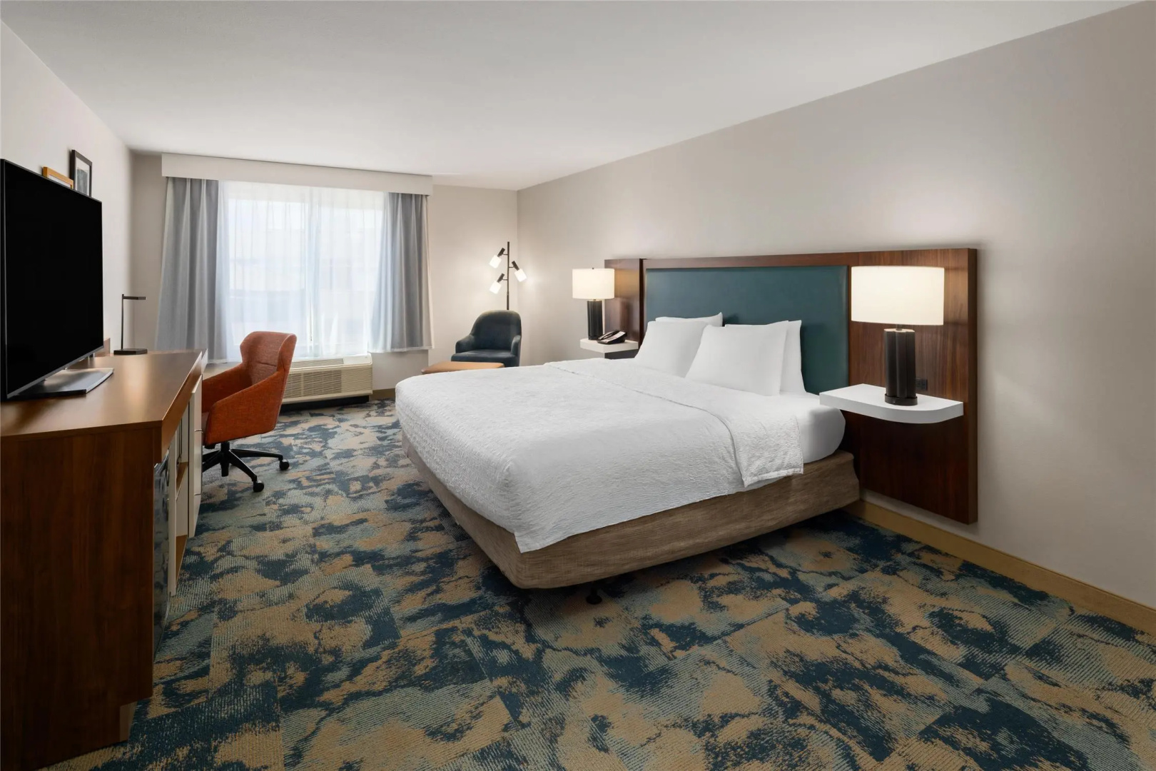 Photo - Hampton Inn & Suites Bremerton