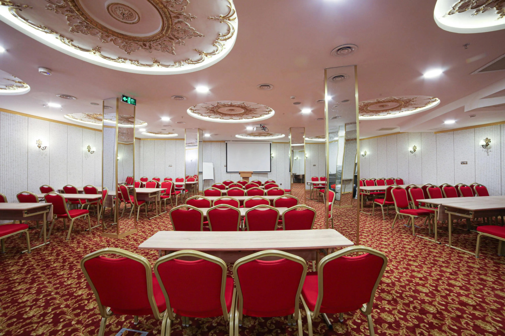 Foto - White Monarch Hotel