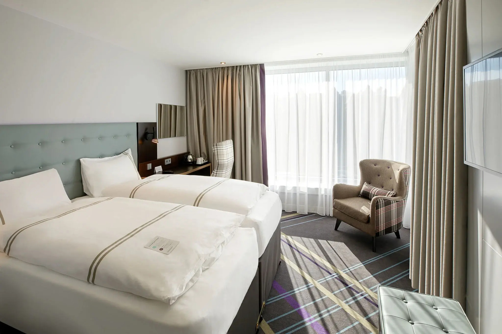 Photo - Premier Inn Hamburg City Centre
