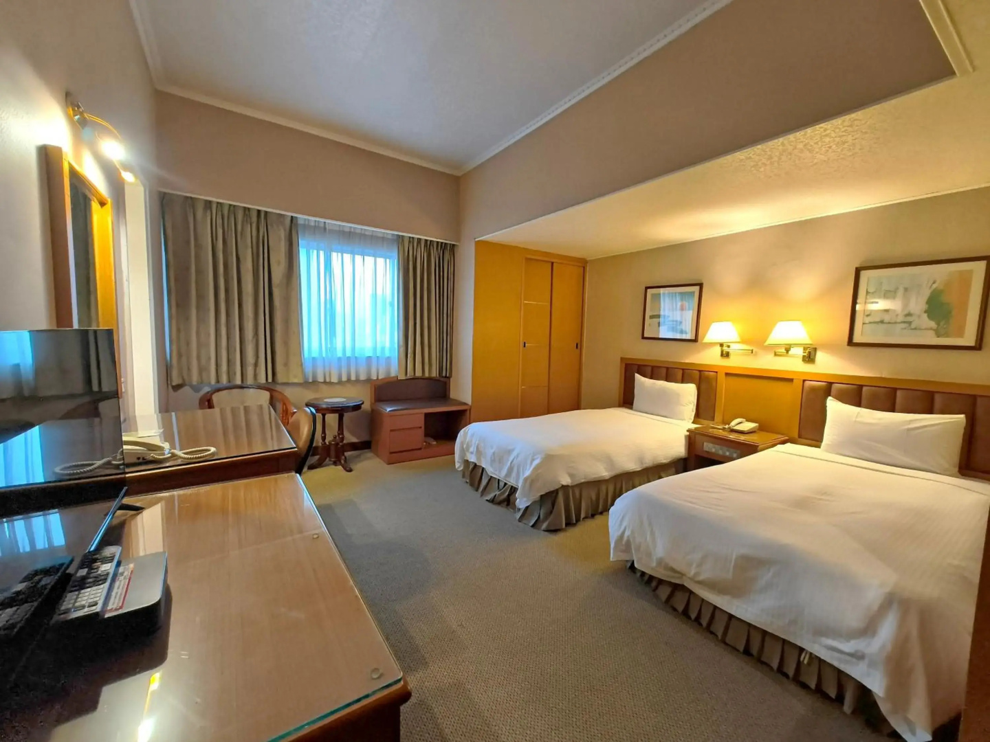 Foto - First Hotel