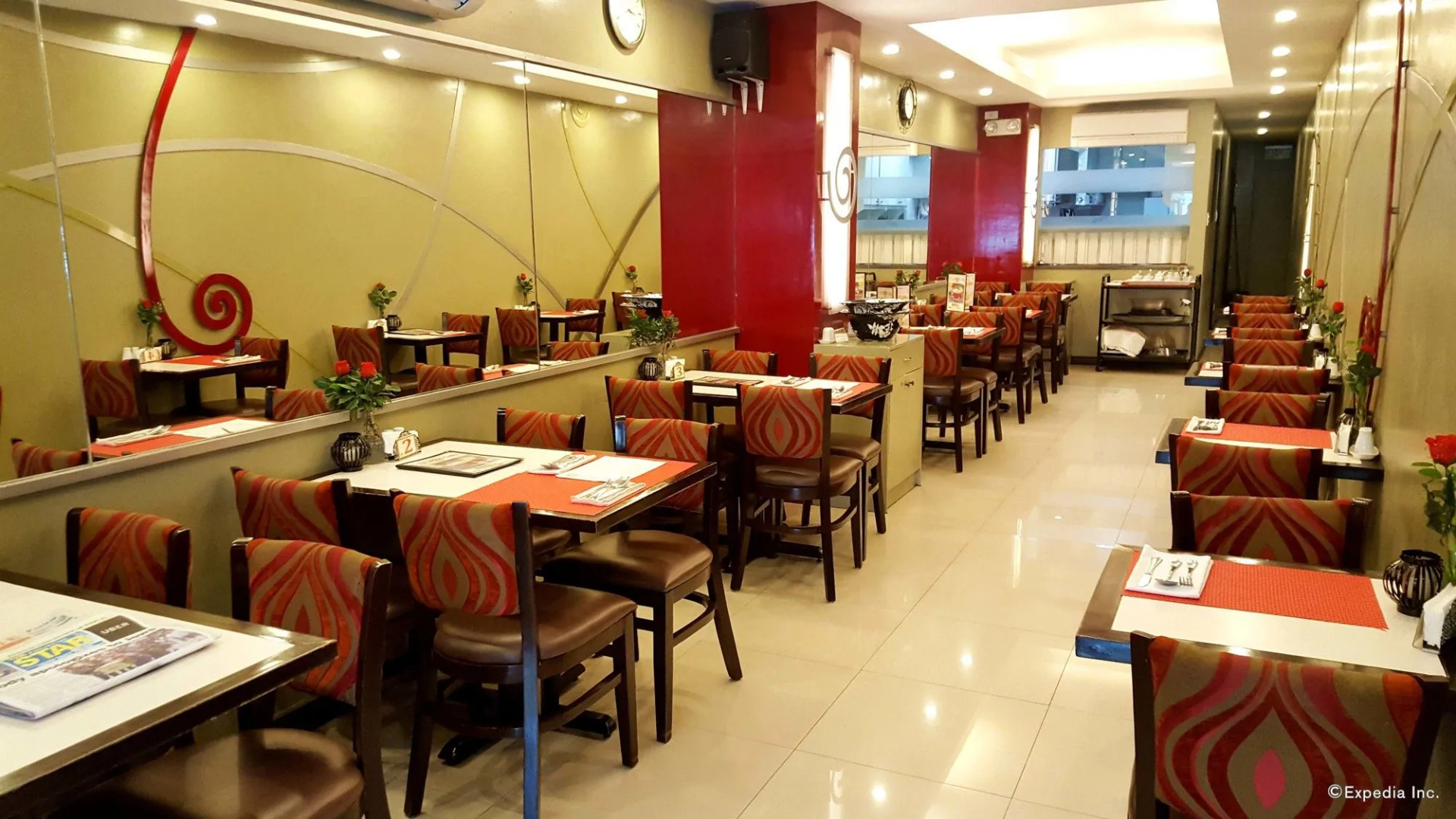 Foto - Townhouse OAK Makati Manila Near PNR Pasay Evangelista formerly VIP Suites