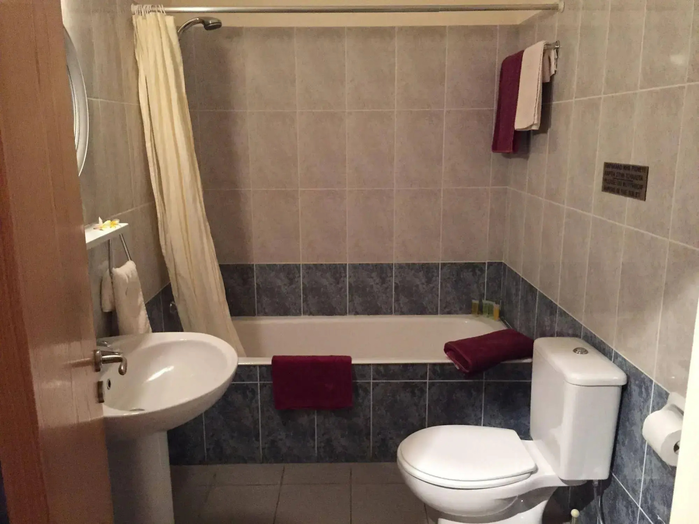 Foto - Vrachia Beach Hotel & Suites - Adults Only