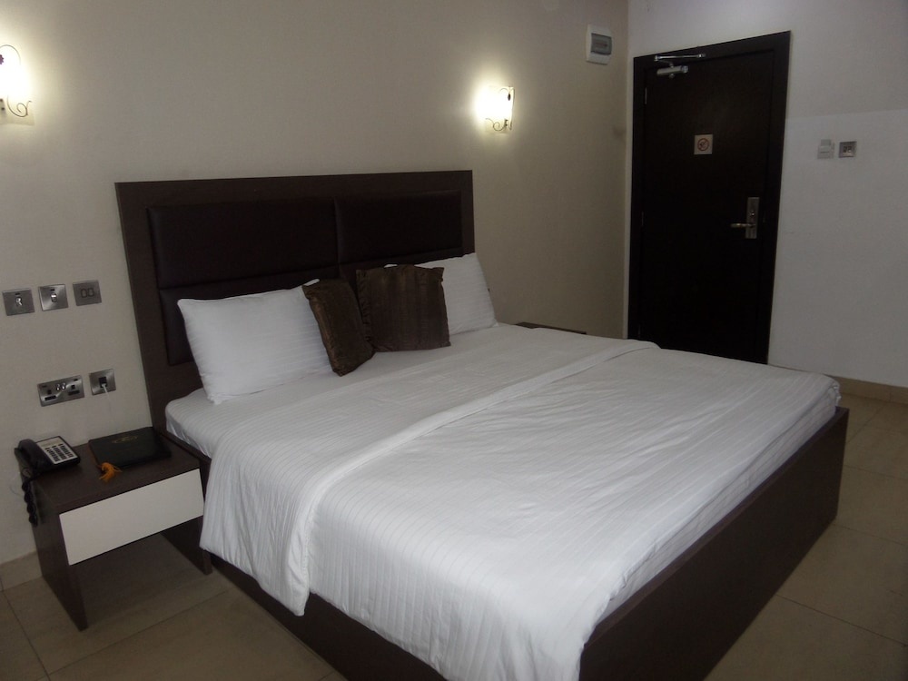Ojays Guest House