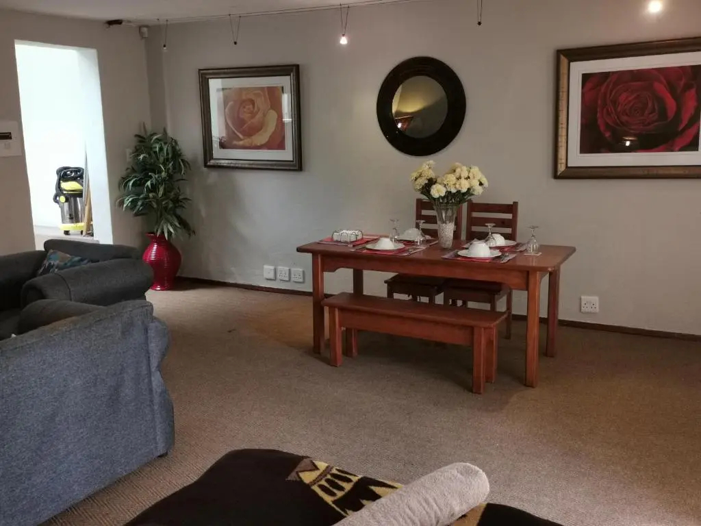 Photo - Paulshof Guesthouse - Hluhluwe Road Complex