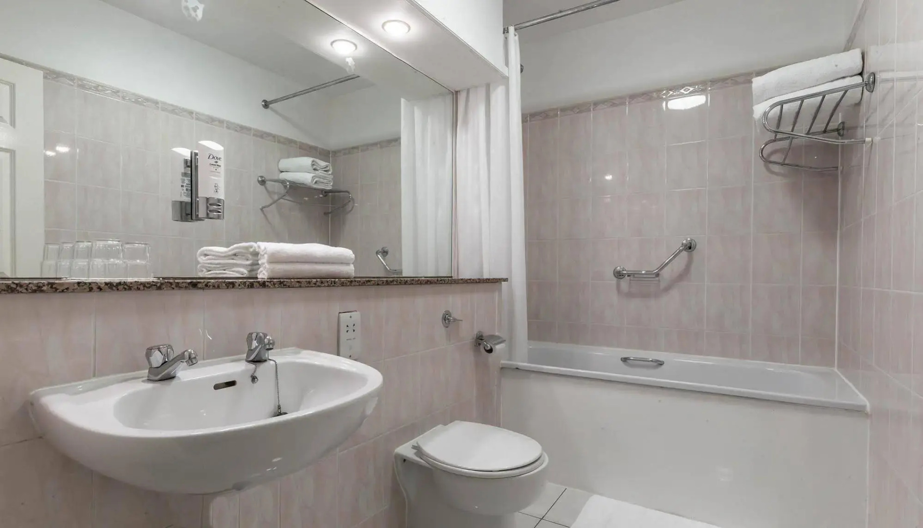 Photo - Belvedere Hotel, Dublin City Centre