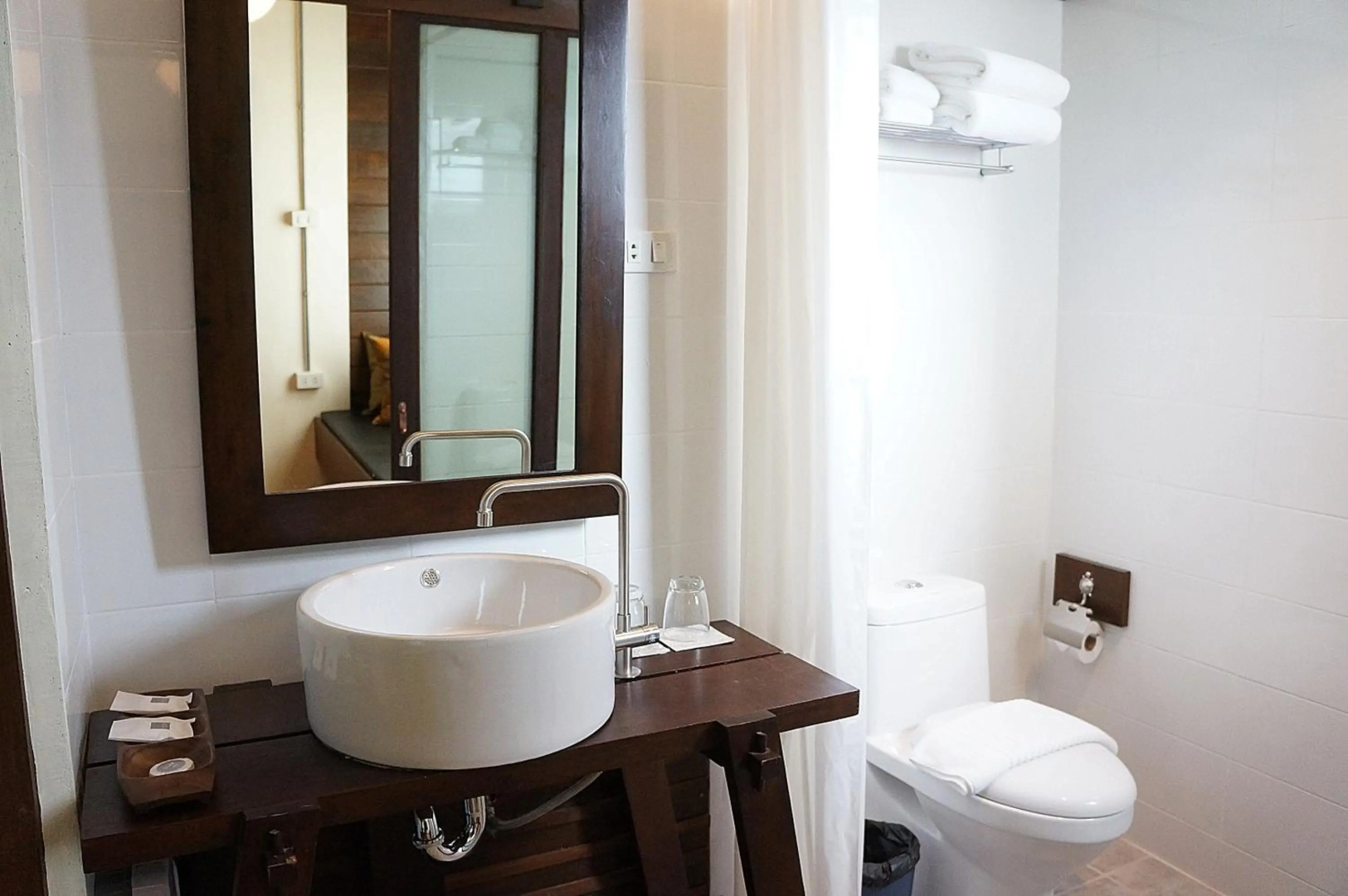 Photo - Kampaeng Ngam Hotel - Steps to Night Bazaar & Old City
