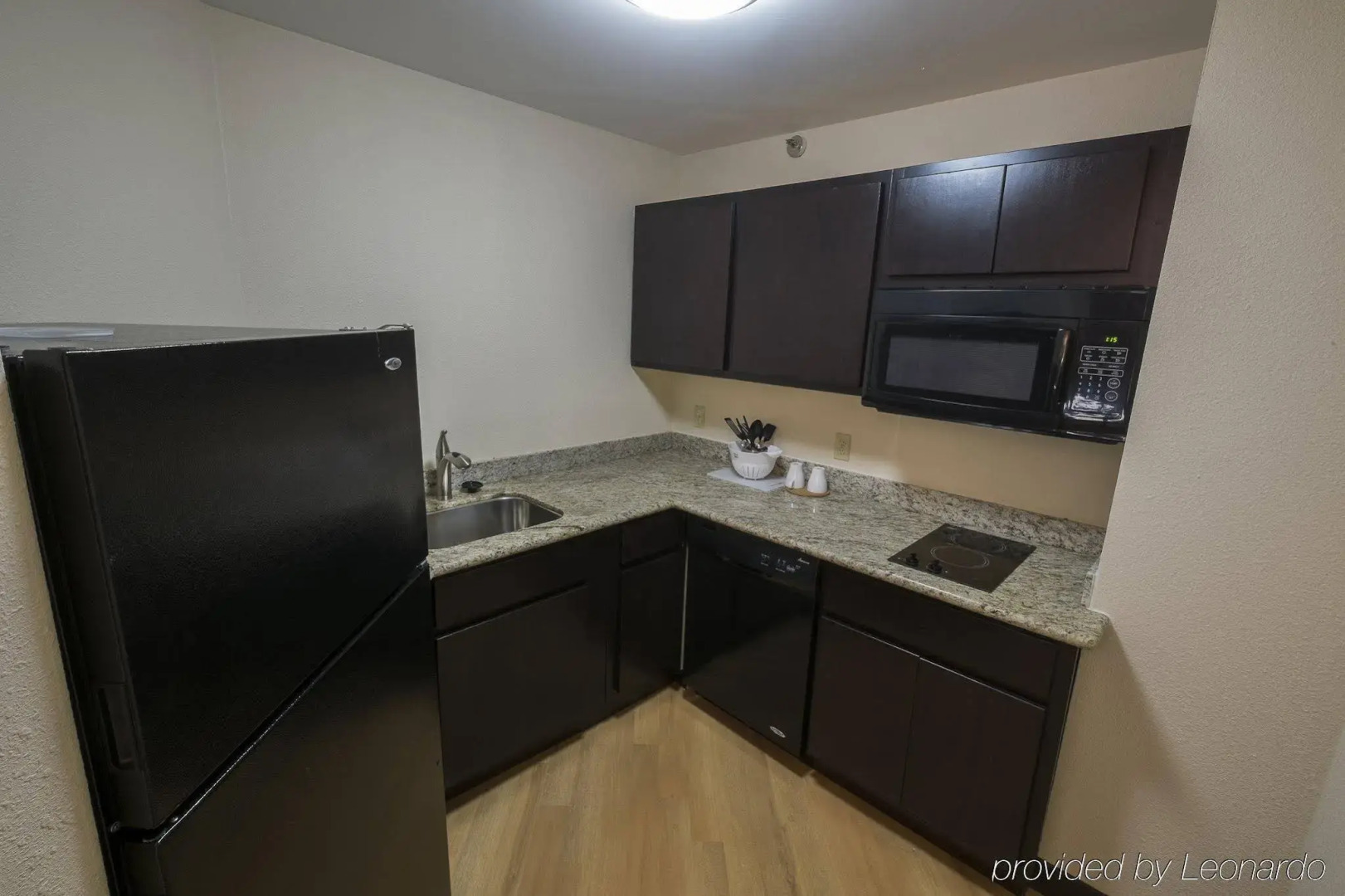 Photo - Red Roof Inn PLUS+ Houston - Energy Corridor