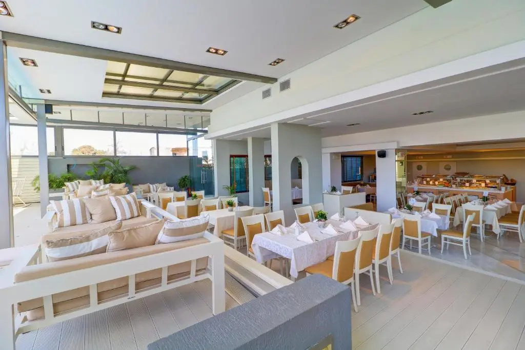 Photo - Palace Hotel Glyfada