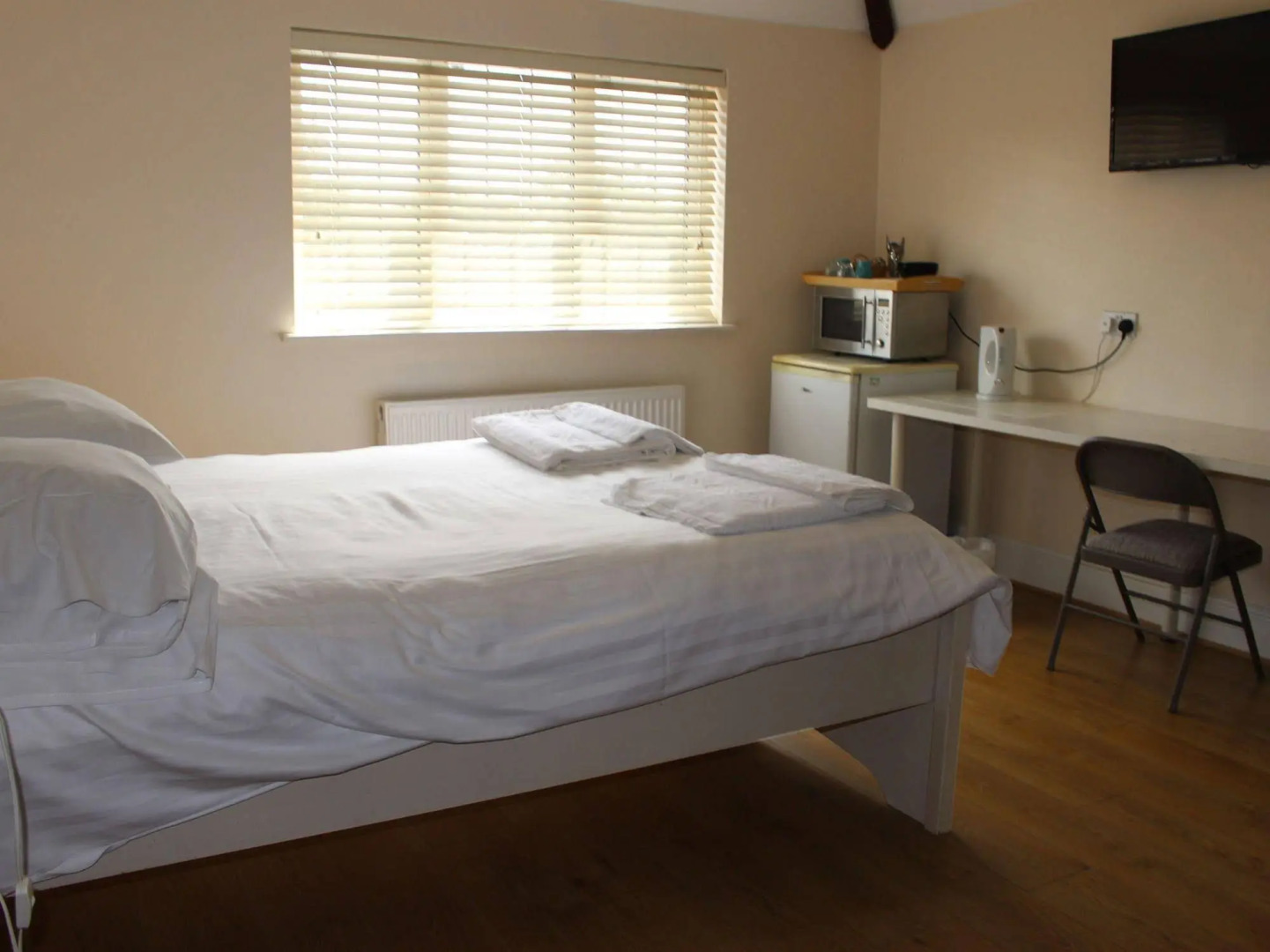 Photo - Debden Guest House