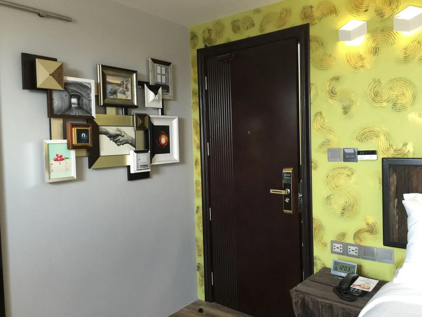 Photo - Aspira D'Andora Sukhumvit 16 - Asoke